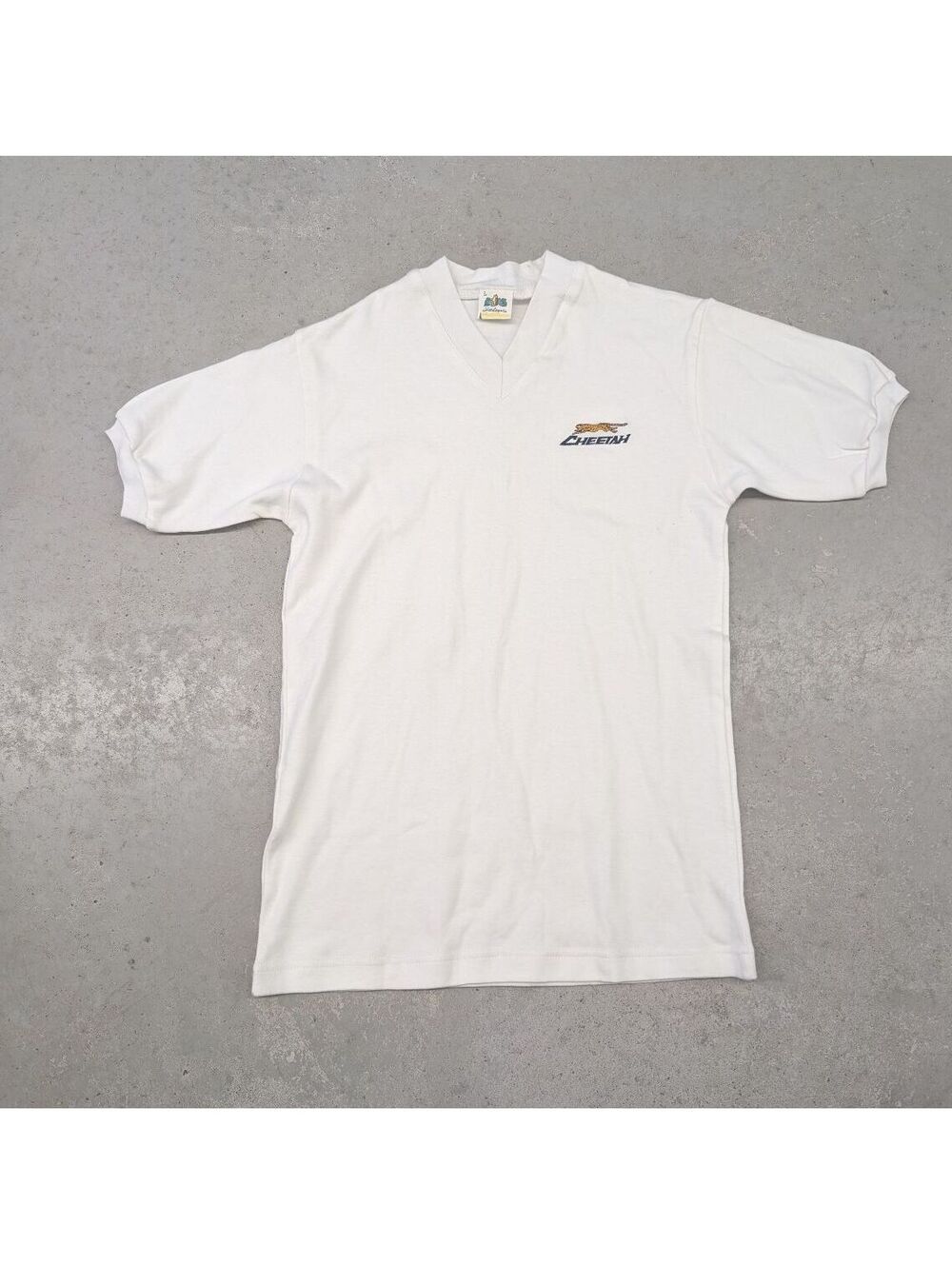 Vintage 80s Cheetah Brand V-neck Cut White T-shirt
